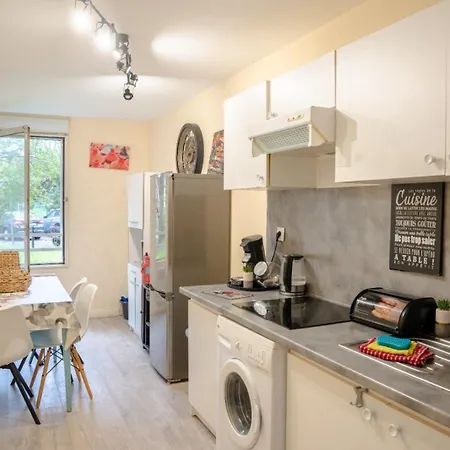 Grand 5 Pers Avec Parking Proche Du Centre De Apartment Toulouse