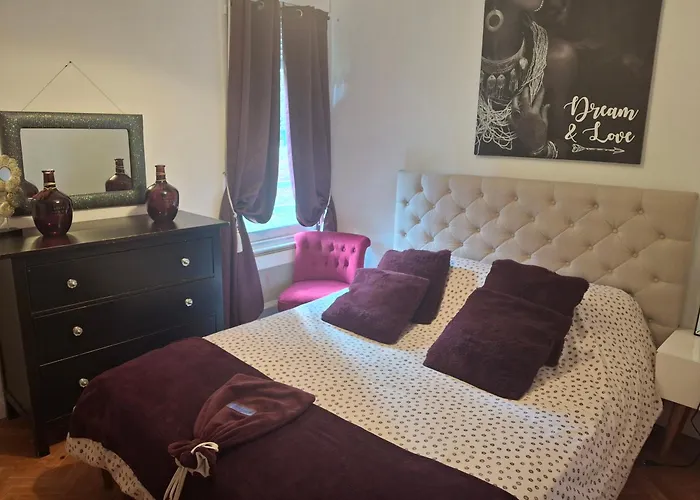 Grand 5 Pers Avec Parking Proche Du Centre De Apartmán